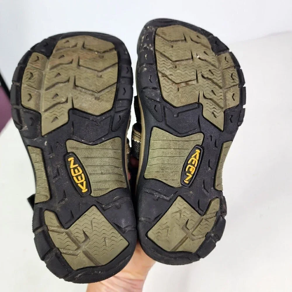 Youth KEEN NEWPORT H2 Waterproof Hiking Sandals SIZE 2‎ US 34 EU Brown